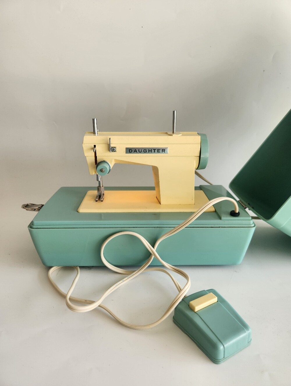 1960s "Daughter" Sewing Machine & Case With Light & Footpedal Japan Made Works